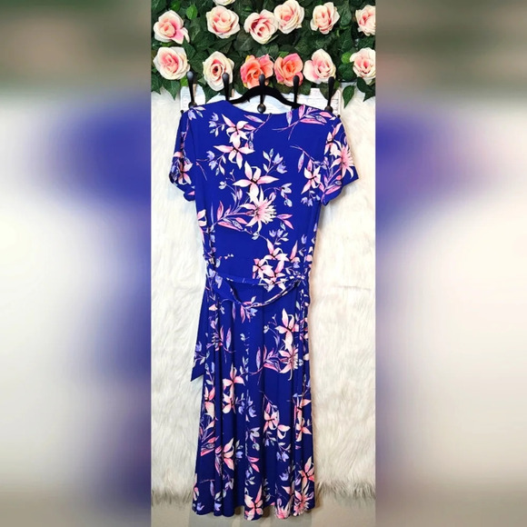 Eliza J Floral Crossfront Midi Dress - Picture 4 of 5